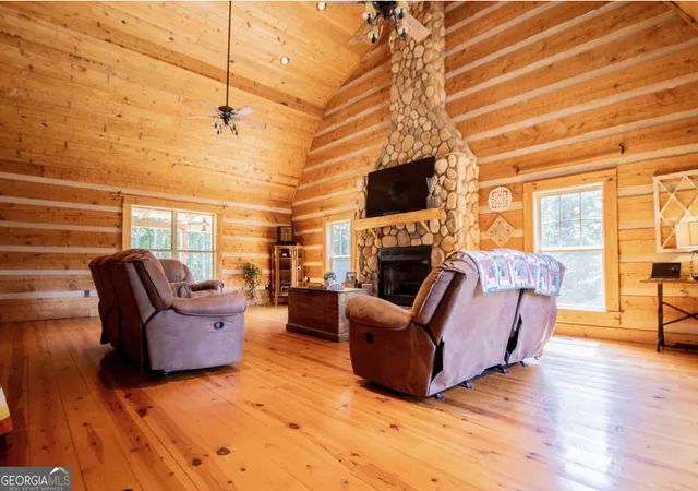 Photo 4 of Single family home for sale at 155 Cavender Crk Rd, Carrollton, GA 30116 | MLS# 10821042 | Listing updated on 2026-08-20