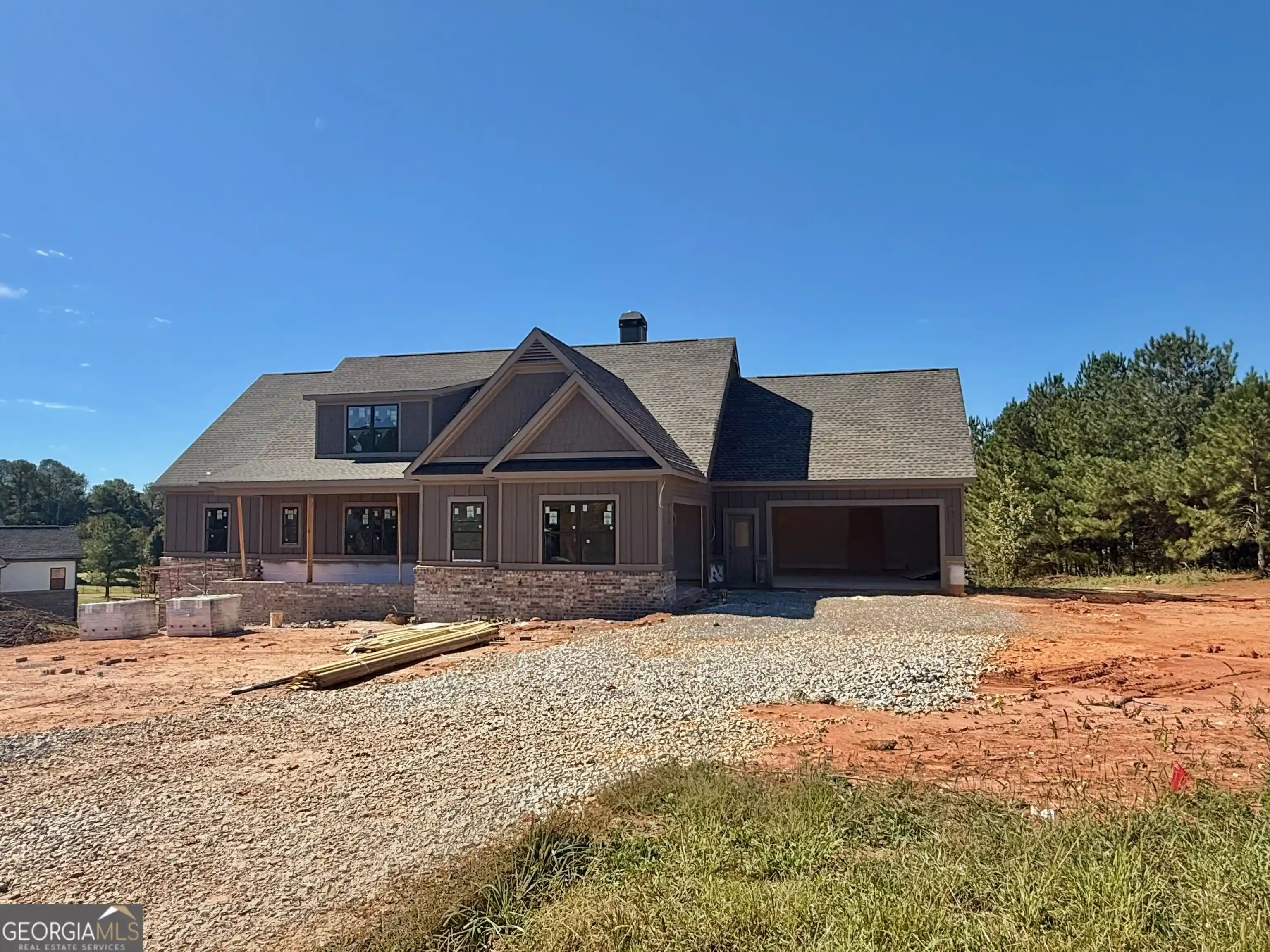 Photo 1 of Single family home for sale at 2117 Stonegate Wy, Monroe, GA 30656 | MLS# 10823656 | Listing updated on 2026-10-29