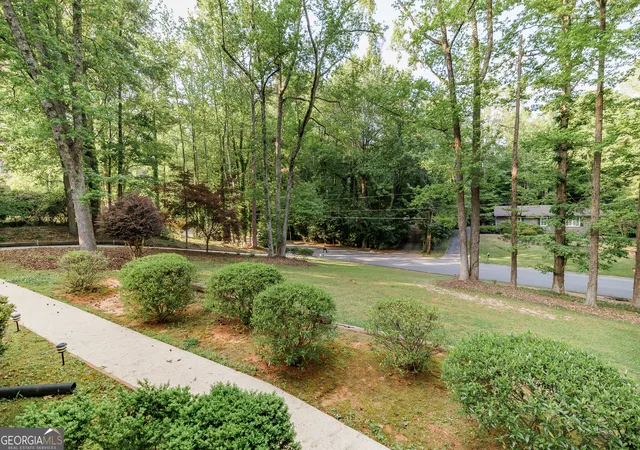 Photo 2 of Single family home for sale at 140 Rollingwood Dr, Athens, GA 30605 | MLS# 10781871 | Listing updated on 2026-07-15