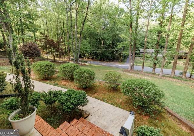 Photo 3 of Single family home for sale at 140 Rollingwood Dr, Athens, GA 30605 | MLS# 10781871 | Listing updated on 2026-07-15