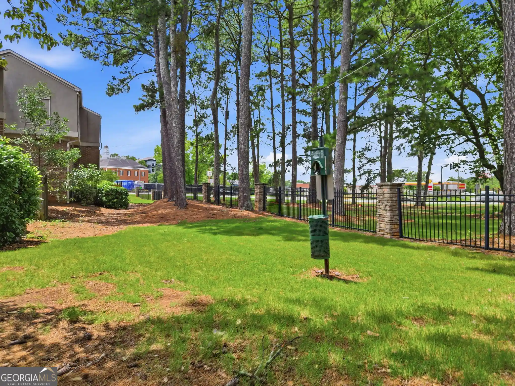 Listing Photo 22 - Condo for sale in 3301 Henderson Mill Rd located at 3301 Henderson Mill Rd, Atlanta, GA 30341 - Unit #S4