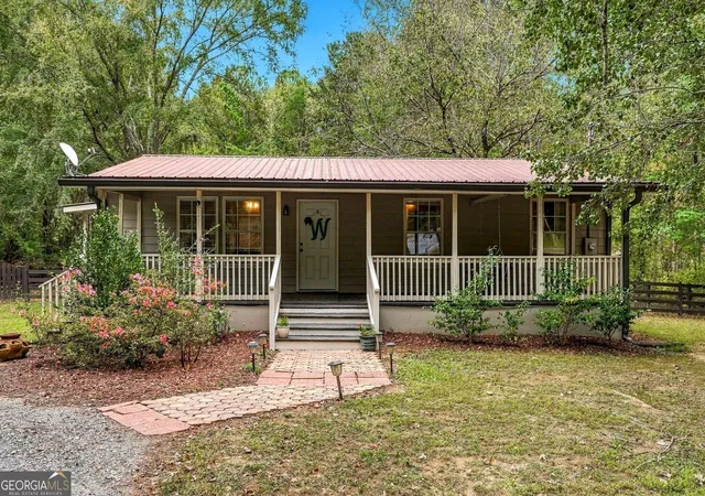 Photo 1 of Single family home for sale at 698 Spring Pl Rd Ne, White, GA 30184 | MLS# 10870826 | Listing updated on 2026-10-30