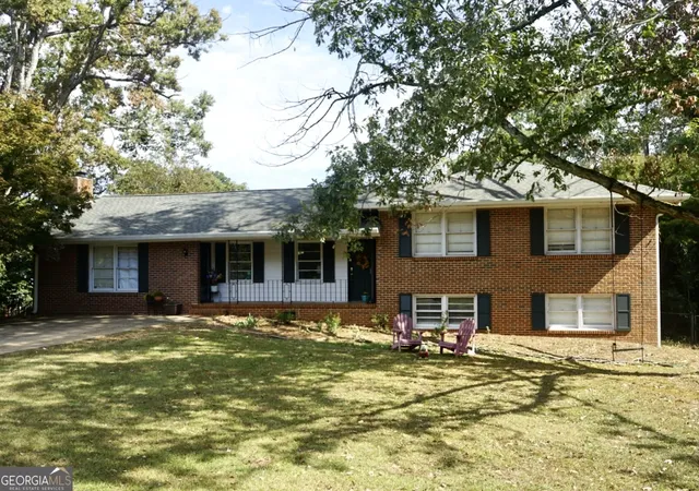 1st image of 170 Brookwood Dr, Athens, GA 30605 | MLS# 10618655