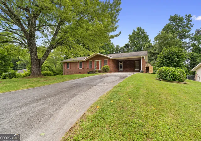 Homes for sale in Cleveland, GA | 54 Ridgewood Dr, Cleveland, GA 30528 | MLS# 10791827