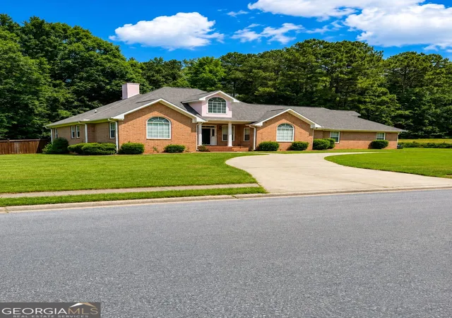 Photo 2 of Single family home for sale at 145 Lofty Eagle Ln, Fayetteville, GA 30214 | MLS# 10823096 | Listing updated on 2026-08-27