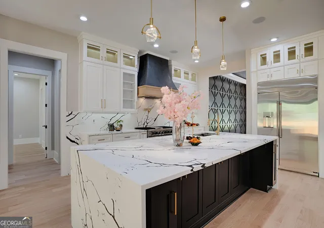 3rd image of 1613 Azalea Dr, Lawrenceville, GA 30043 | MLS# 10802056