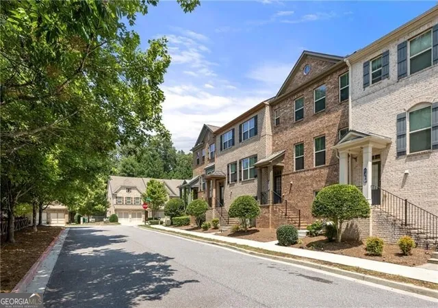 3rd image of 849 Ivy Vine Pl, Alpharetta, GA 30004 | MLS# 10817871