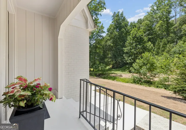 Photo 3 of Single family home for sale at 4140 Manson Ave Se, Smyrna, GA 30082 | MLS# 10785986 | Listing updated on 2026-09-13