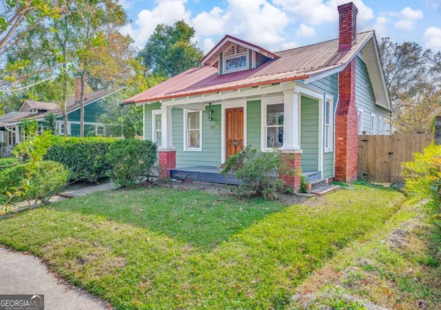 Photo 2 of Single family home for sale at 1219 E 48th Street, Savannah, GA 31404 | MLS# 10816654 | Listing updated on 2026-08-14