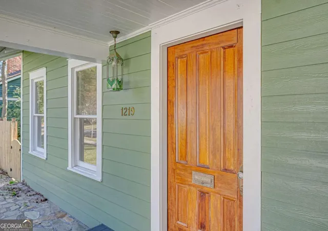 Photo 3 of Single family home for sale at 1219 E 48th Street, Savannah, GA 31404 | MLS# 10816654 | Listing updated on 2026-08-14