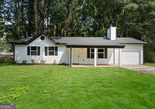 Photo 1 of Single family home for sale at 20 Skylark Ln, Jonesboro, GA 30238 | MLS# 10822034 | Listing updated on 2026-08-22