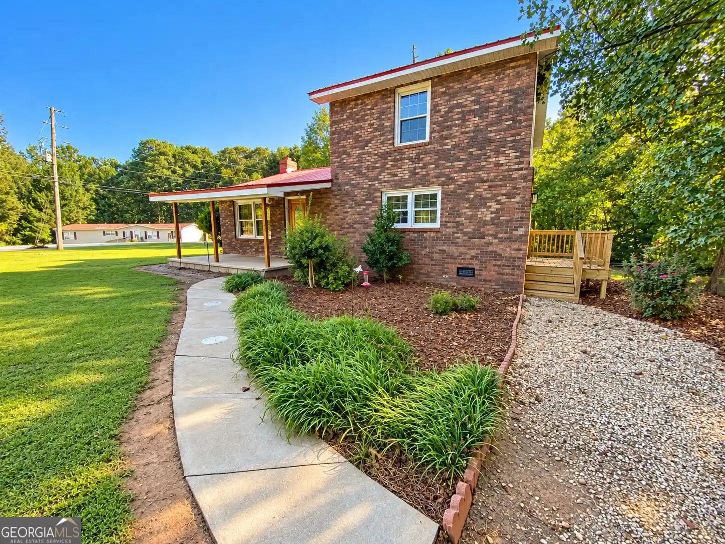 Single family home for sale at 348 Knottywood Dr, Lavonia, GA 30553 | MLS# 10871180