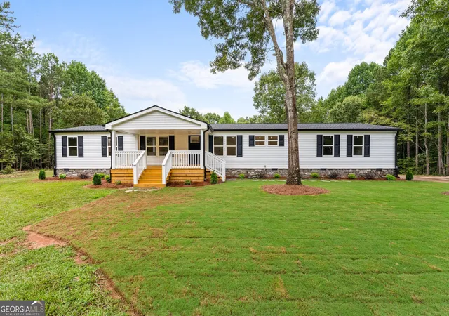 Photo 1 of Sale Pending at 19145 Ga Hwy 100, Franklin, GA 30217 | MLS# 10831248 | Listing updated on 2026-08-26