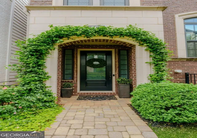 Photo 3 of Single family home for sale at 603 Broadview Ter Ne, Atlanta, GA 30324 | MLS# 10762281 | Listing updated on 2026-09-24
