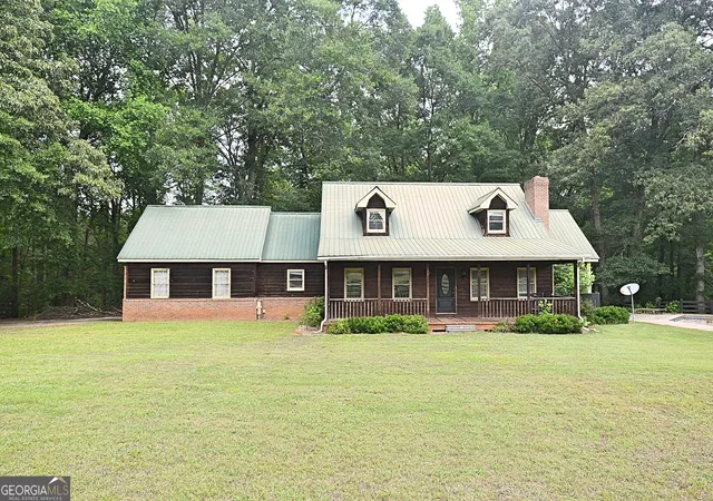 Photo 3 of Single family home for sale at 1140 Kinnett Rd, Covington, GA 30016 | MLS# 10774217 | Listing updated on 2026-09-02