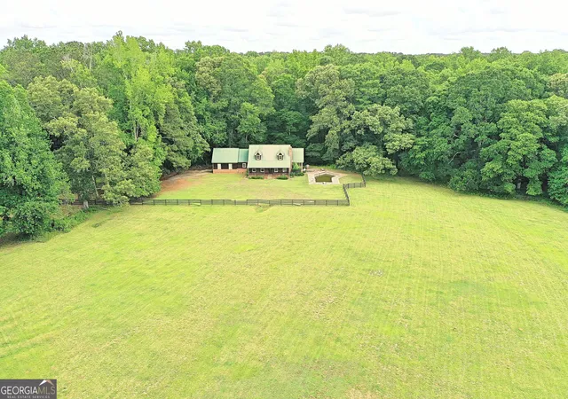 Photo 3 of Single family home for sale at 1140 Kinnett Rd, Covington, GA 30016 | MLS# 10774217 | Listing updated on 2026-09-02