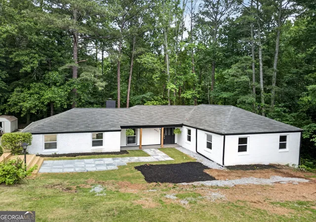 Photo 4 of Sale Pending at 4559 Pembroke Dr SW, Smyrna, GA 30082 | MLS# 10765708 | Listing updated on 2026-06-15