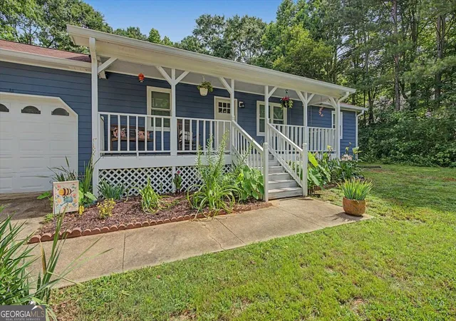 Homes for sale in Carrollton, GA | 140 Pinnacle Wy, Carrollton, GA 30117 | MLS# 10790287