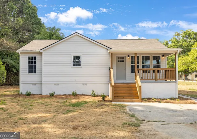 Photo 1 of Sale Pending at 3460 Ne Zingara Rd, Conyers, GA 30012 | MLS# 10742911 | Listing updated on 2026-08-31