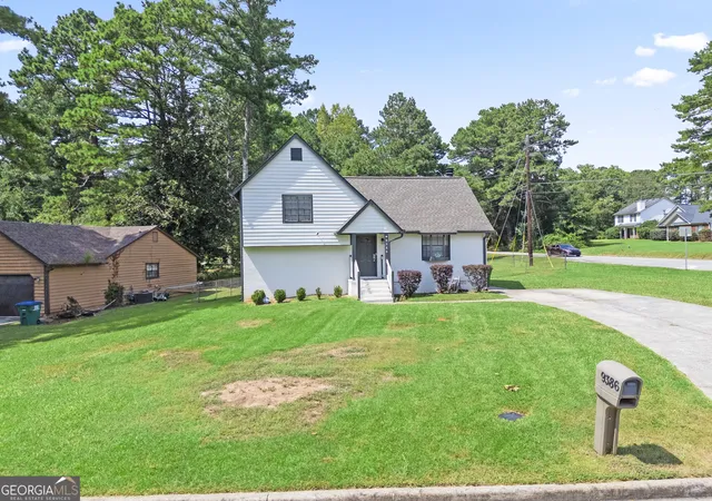 Photo 1 of Single family home for sale at 9386 Woodknoll Ln, Jonesboro, GA 30238 | MLS# 10836415 | Listing updated on 2026-09-14