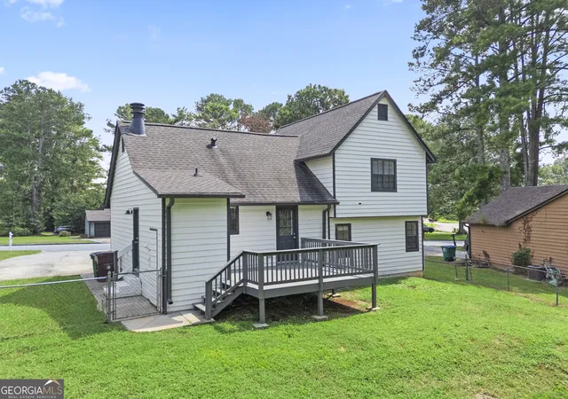 Photo 2 of Single family home for sale at 9386 Woodknoll Ln, Jonesboro, GA 30238 | MLS# 10836415 | Listing updated on 2026-09-14