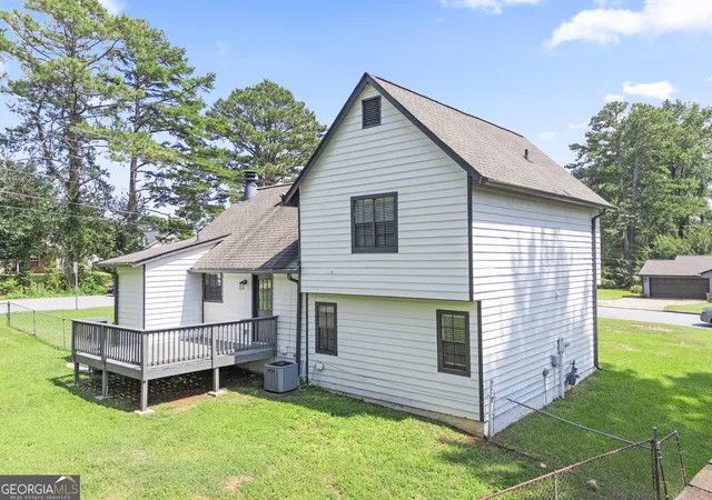 Photo 3 of Single family home for sale at 9386 Woodknoll Ln, Jonesboro, GA 30238 | MLS# 10836415 | Listing updated on 2026-09-14