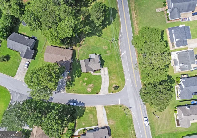 Photo 4 of Single family home for sale at 9386 Woodknoll Ln, Jonesboro, GA 30238 | MLS# 10836415 | Listing updated on 2026-09-14