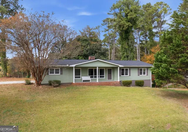 Photo 2 of Single family home for sale at 14 Se Mitchell Cir, Rome, GA 30161 | MLS# 10644955 | Listing updated on 2026-09-23