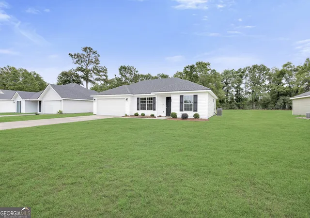 Homes for sale in Glennville, GA | 207 Bull St, Glennville, GA 30427 | MLS# 10775046