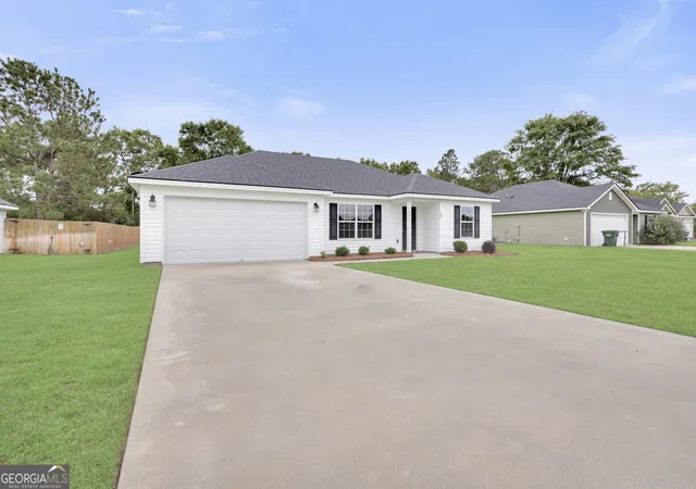 Homes for sale in Glennville, GA | 207 Bull St, Glennville, GA 30427 | MLS# 10775046