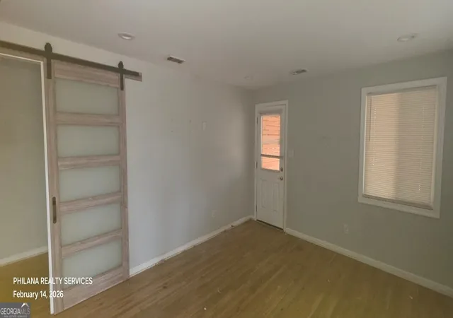 Photo 4 of Sale Pending at 4916 Campbellton Rd SW, Atlanta, GA 30331 | MLS# 10541787 | Listing updated on 2026-08-14