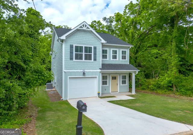 Photo 2 of Single family home for sale at 717 Scales St, Griffin, GA 30224 | MLS# 10764969 | Listing updated on 2026-06-20