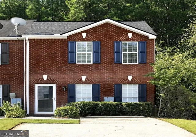 Photo 1 of Sale Pending at 5735 Strathmoor Manor Cir, Lithonia, GA 30058 | MLS# 10836313 | Listing updated on 2026-09-09