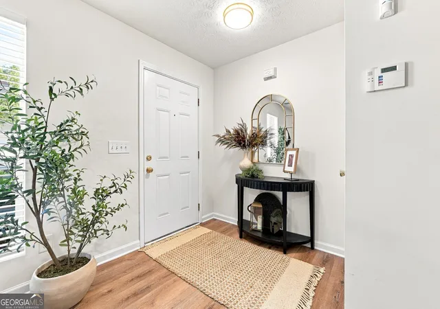 Photo 3 of Sale Pending at 5735 Strathmoor Manor Cir, Lithonia, GA 30058 | MLS# 10836313 | Listing updated on 2026-09-09