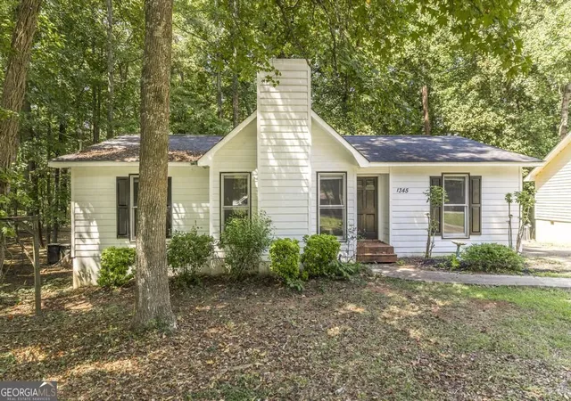 Photo 1 of Sale Pending at 1345 Lancelot Ln, Macon, GA 31220 | MLS# 10836410 | Listing updated on 2026-09-17