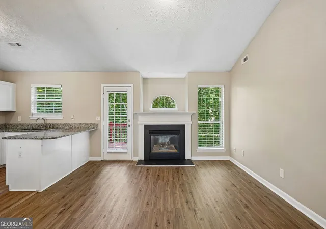 Photo 3 of Sale Pending at 403 Edgewood Dr, Mcdonough, GA 30253 | MLS# 10794621 | Listing updated on 2026-09-18