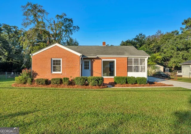 Photo 1 of Sale Pending at 208 Comer Dr, Dublin, GA 31021 | MLS# 10874796 | Listing updated on 2026-10-28