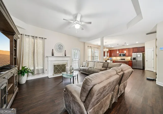 Photo 4 of Single family home for sale at 370 Windsor Way, Fairburn, GA 30213 | MLS# 10732880 | Listing updated on 2026-06-18