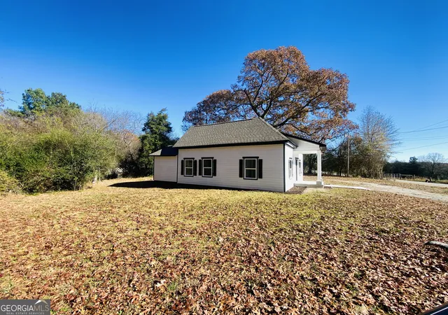 Photo 2 of Single family home for sale at 545 Shady Ln, Toccoa, GA 30577 | MLS# 10810462 | Listing updated on 2026-09-13
