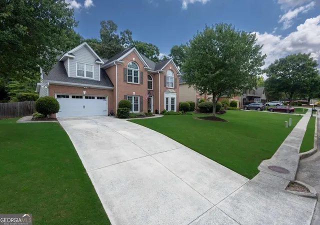 Photo 3 of Sale Pending at 1595 Highland Oaks Wy, Lawrenceville, GA 30043 | MLS# 10829956 | Listing updated on 2026-09-11