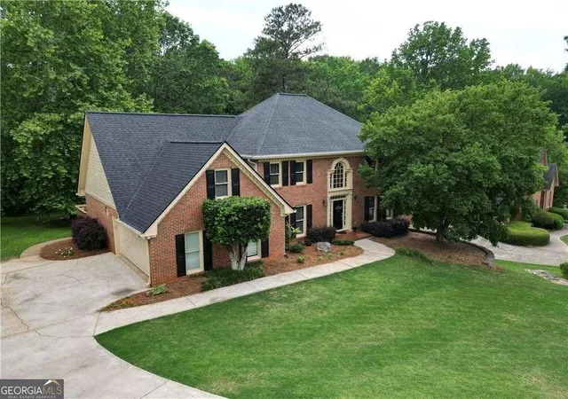 3rd image of 245 Emily Dr Sw, Lilburn, GA 30047 | MLS# 10793236