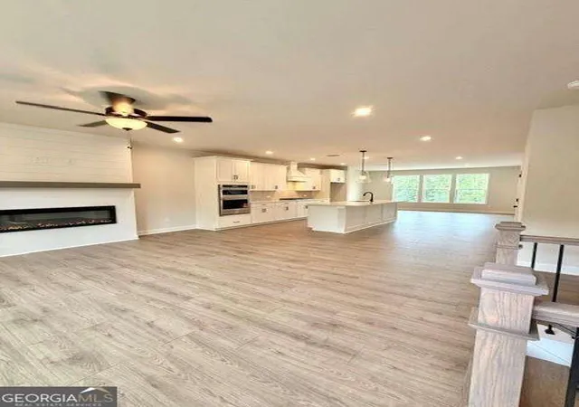 Photo 4 of Townhouse for sale at 364 Sunset Hollow St, Sugar Hill, GA 30518 | MLS# 10803511 | Listing updated on 2026-10-08