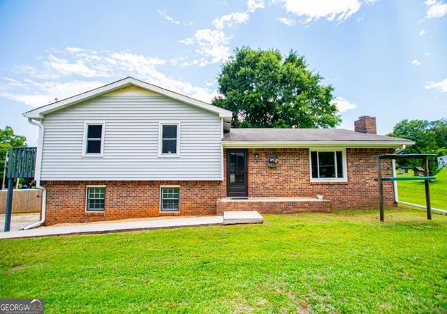 Homes for sale in Carrollton, GA | 235 E Knight, Carrollton, GA 30116 | MLS# 10787608