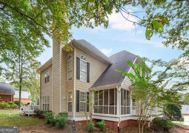 Photo 3 of Sale Pending at 9201 Brixton Ct, Douglasville, GA 30135 | MLS# 10790931 | Listing updated on 2026-09-11