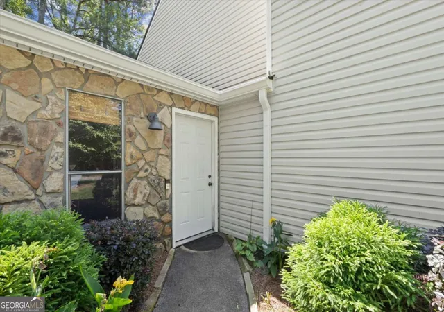Photo 4 of Single family home for sale at 2272 Macby Dr, Marietta, GA 30066 | MLS# 10827080 | Listing updated on 2026-09-19