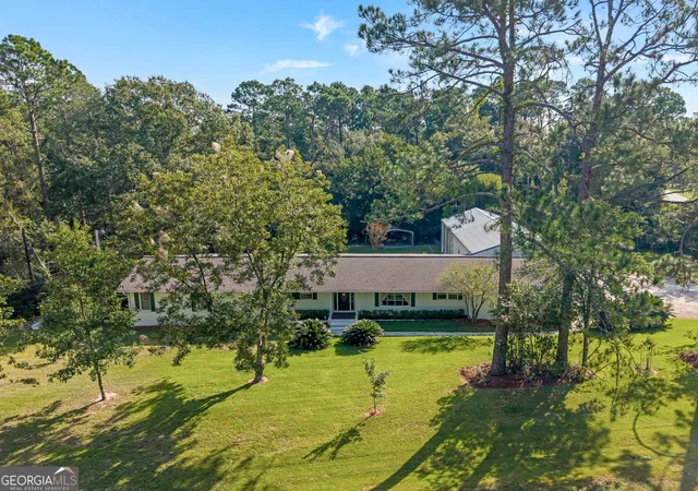 1st image of 614 N Victory Dr, Lyons, GA 30436 | MLS# 10831488