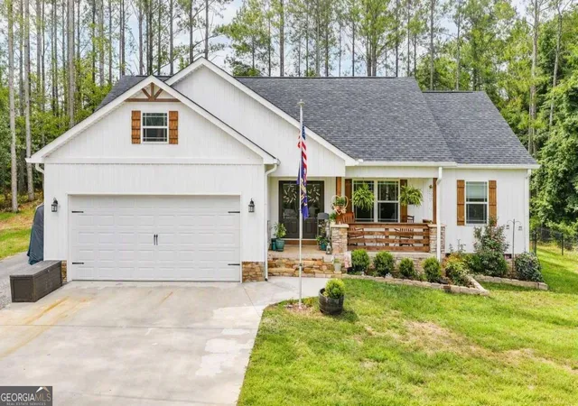 Photo 1 of Single family home for sale at 287 Bell Loop, Chatsworth, GA 30705 | MLS# 10822778 | Listing updated on 2026-09-13