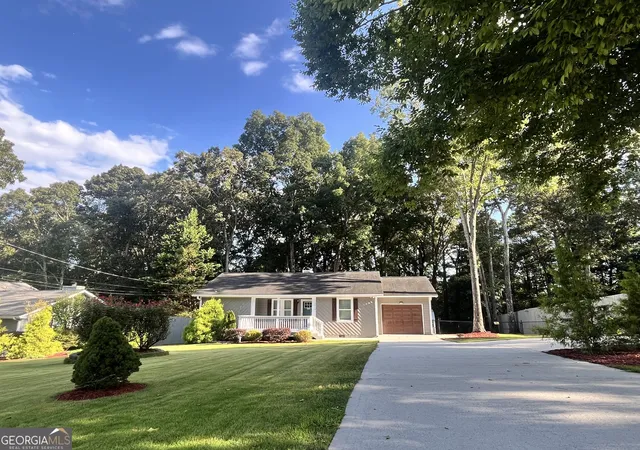 Photo 2 of Single family home for sale at 6015 Sumter Dr, Douglasville, GA 30135 | MLS# 10825791 | Listing updated on 2026-10-03