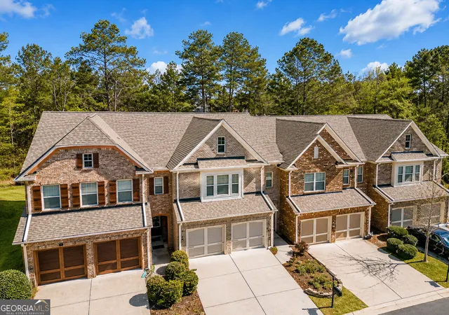 Photo 3 of Townhouse for sale at 1615 Faircrest Ln, Alpharetta, GA 30004 | MLS# 10833775 | Listing updated on 2026-09-05