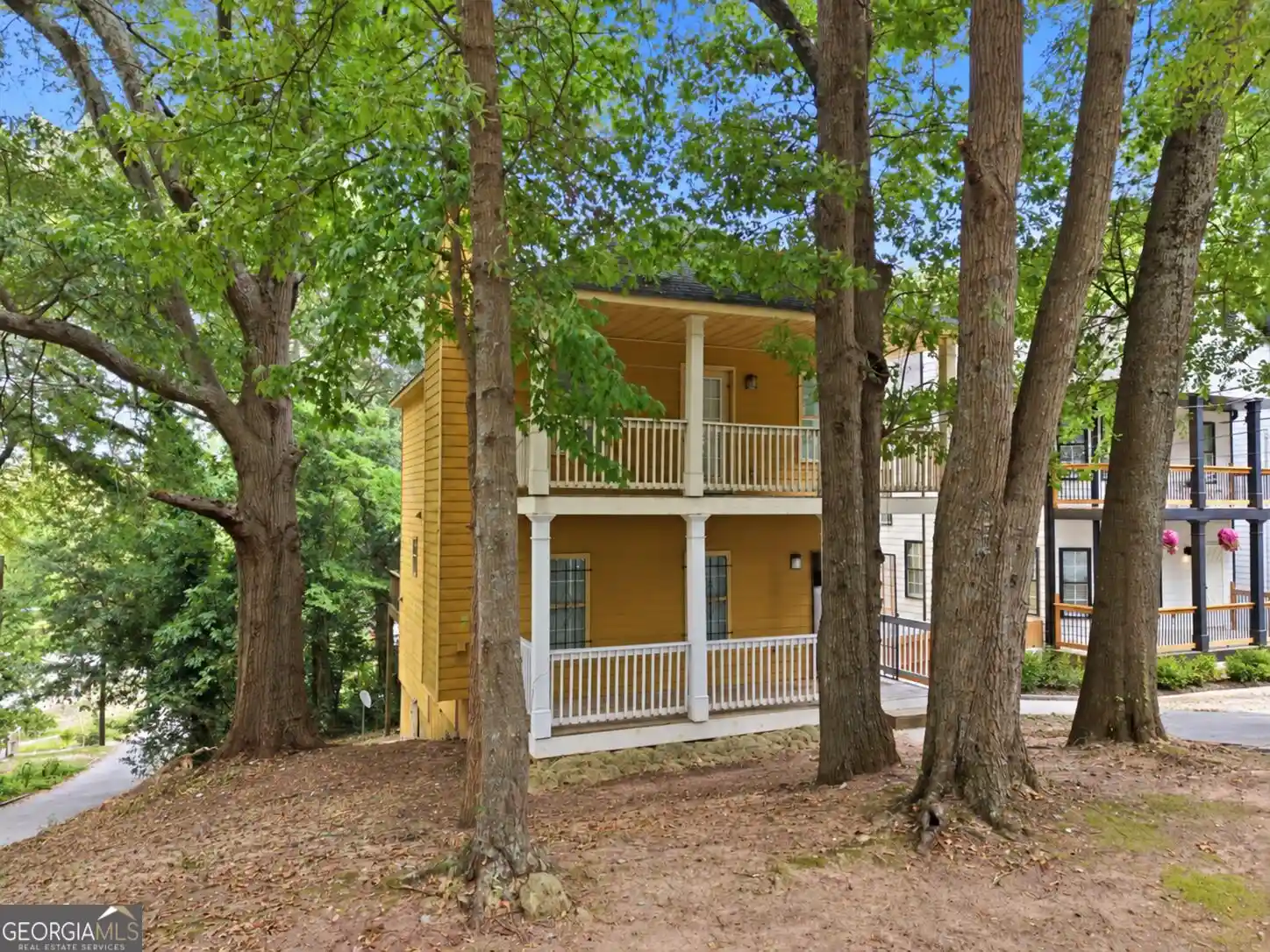 Photo 1 of Single family home for sale at 423 Tazor St Nw, Atlanta, GA 30314 | MLS# 10841738 | Listing updated on 2026-10-23